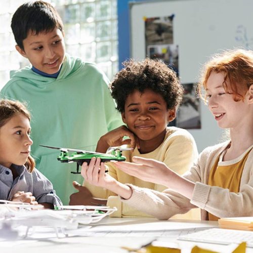 Logariq-Help-Your-Child-Become-an-Independent-Thinker-Gamecraft-Junior-Camp-(Scratch)-image1